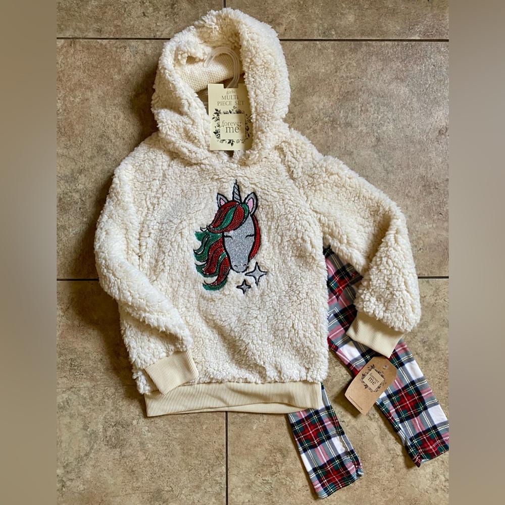 Girls 2 Piece Outfit - Various Sizes